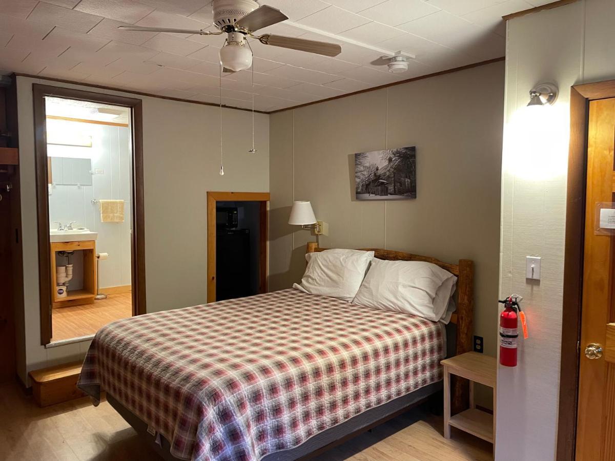 Mountain View Motel & Campground Stratton Ngoại thất bức ảnh